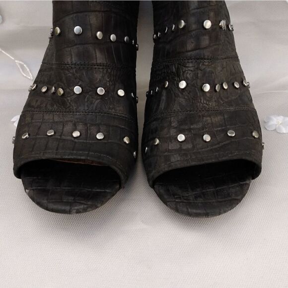 EUC CARESS Black with Silver Studs Open Toed Heeled Boots Zipper Closure Size 9 - Picture 7 of 8